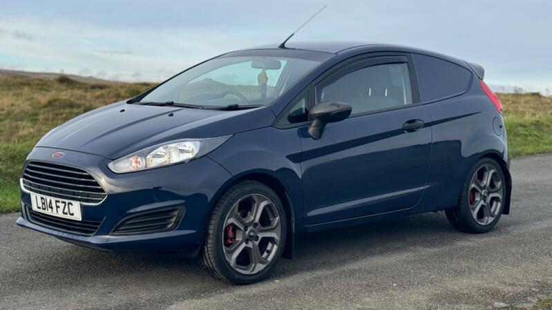 FORD FIESTA VAN