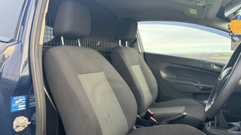 FORD FIESTA VAN