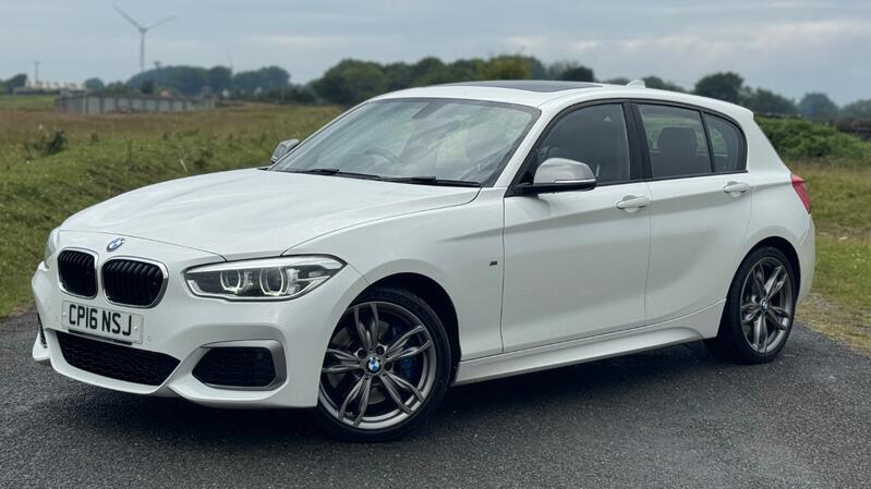 BMW 1 SERIES