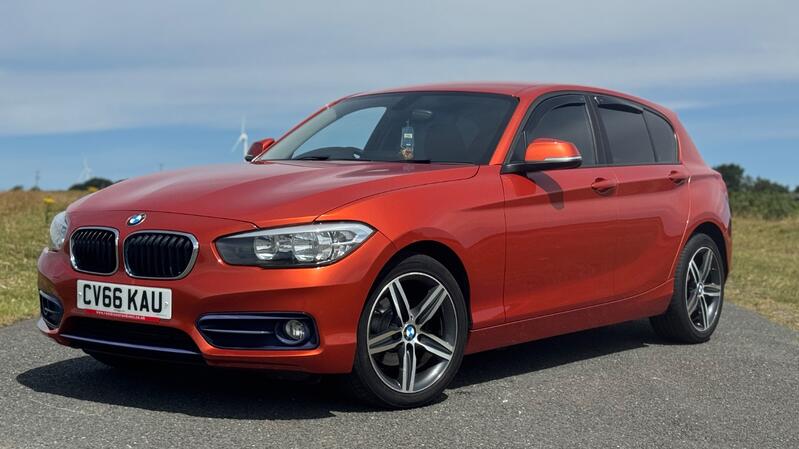 BMW 1 SERIES